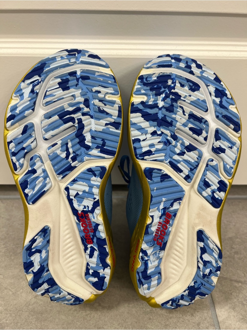 New Brooks runDisney 2026 Springtime Surprise Genie Glycerin 23 Size 7.5 Aladdin - Picture 6 of 7